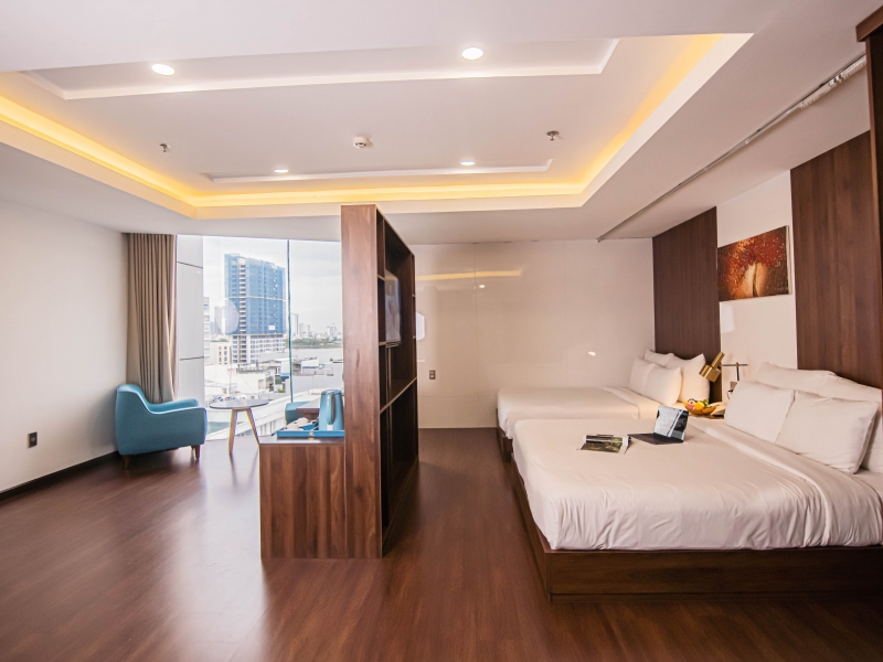 Gold Suite With River View